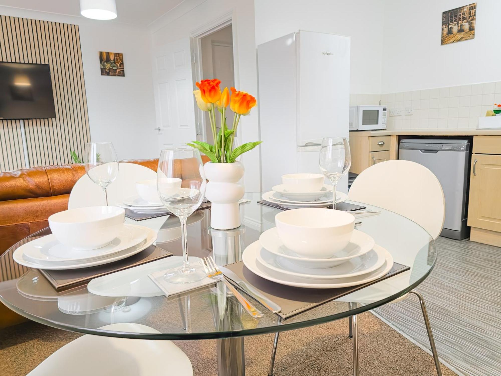 Deluxe 2-bed With Free Parking, Netflix & Fast Wifi