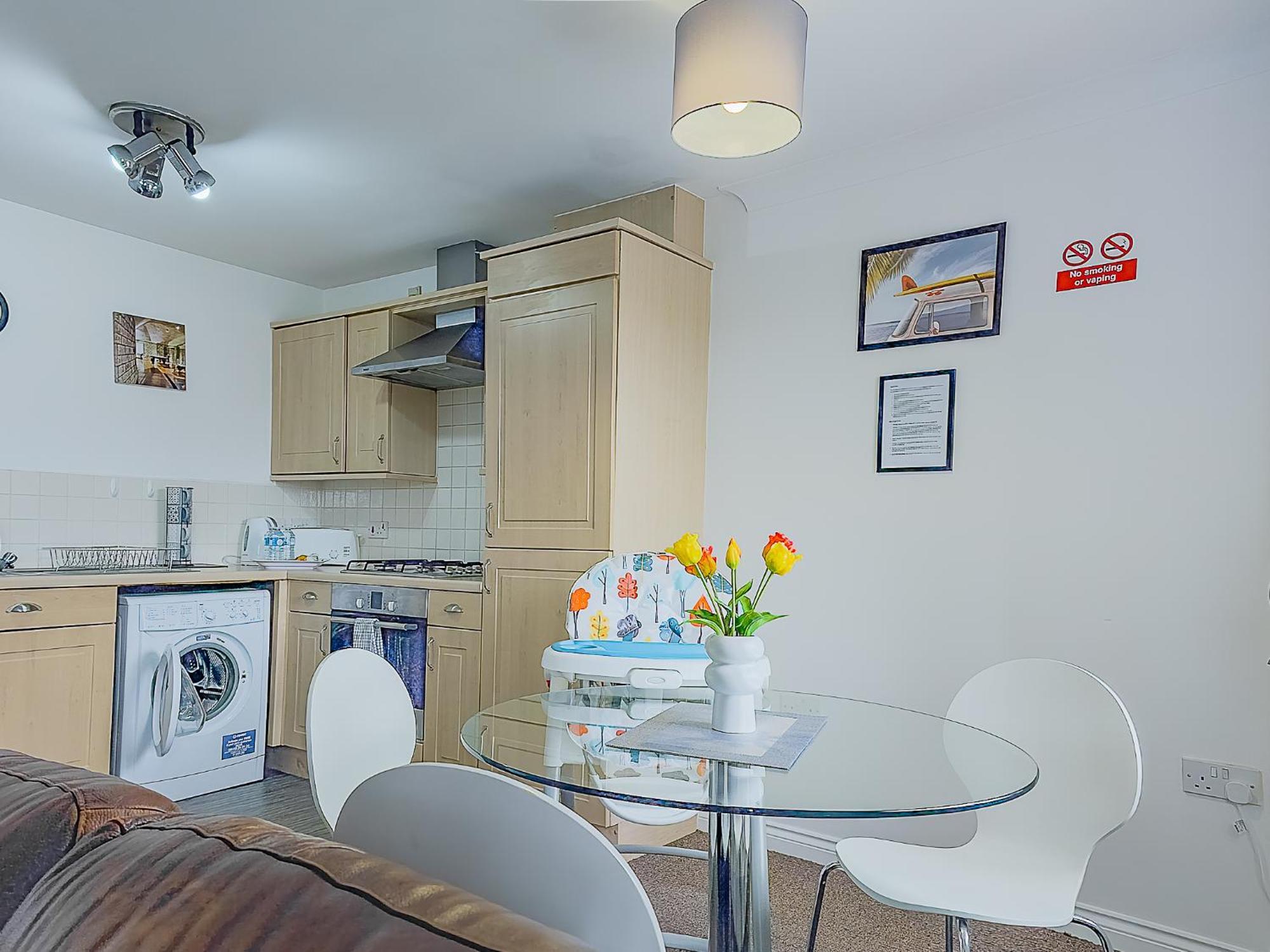 Apartment Deluxe 2-bed With Free Parking, Netflix & Fast Wifi Farnworth
